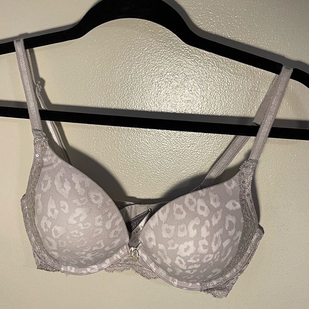Victoria’s Secret bra